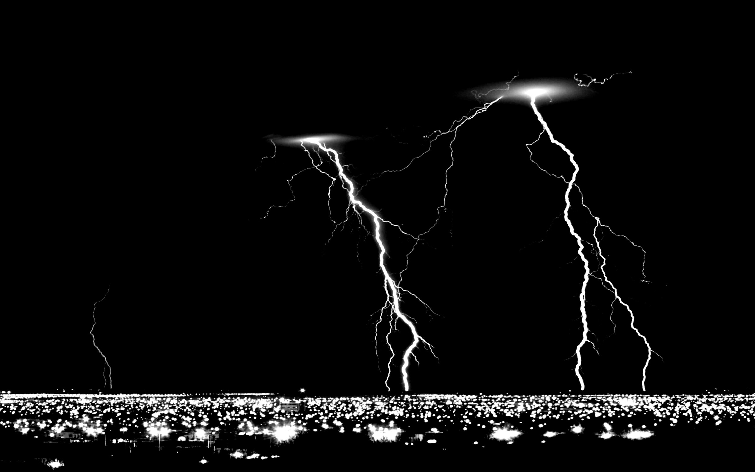 Гроза над городом обои