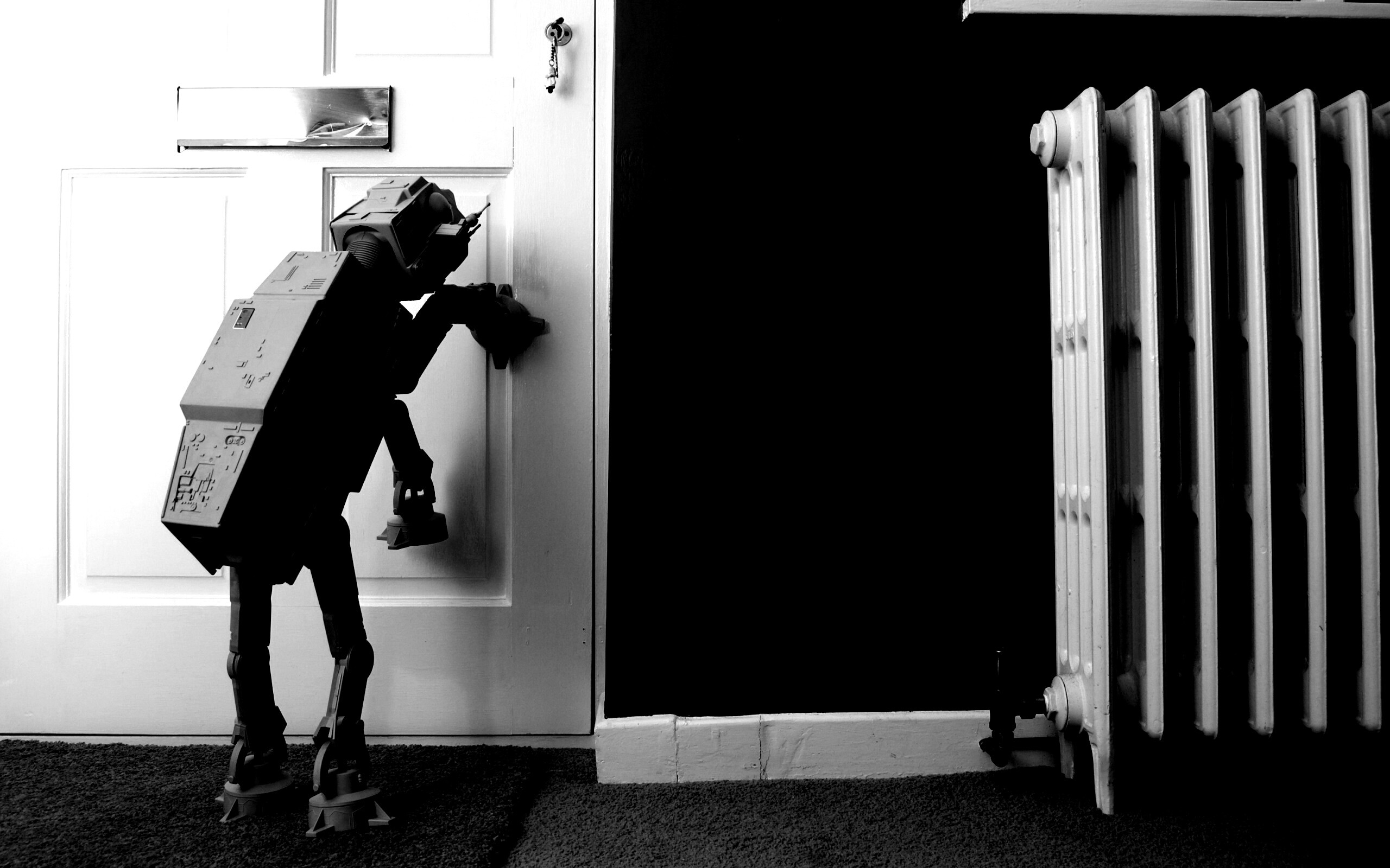 Имперский робот просится гулять обои