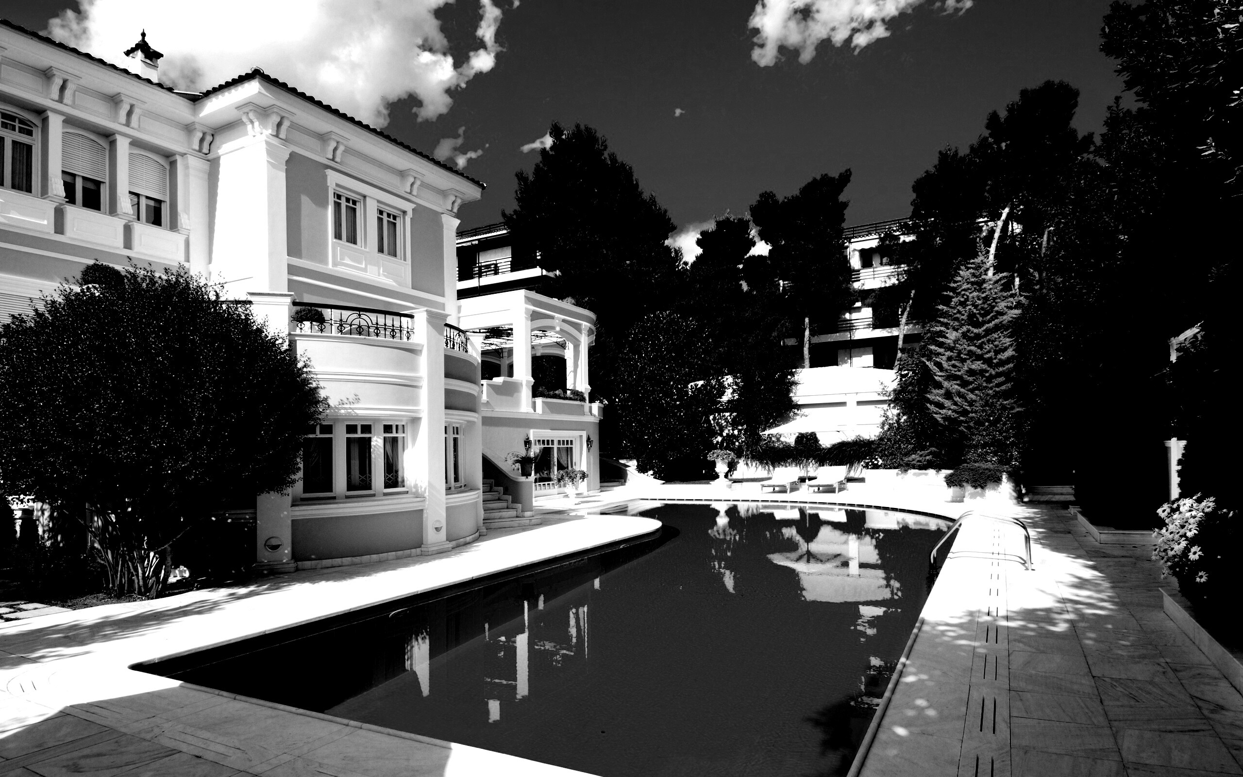 Особняк с бассейном обои