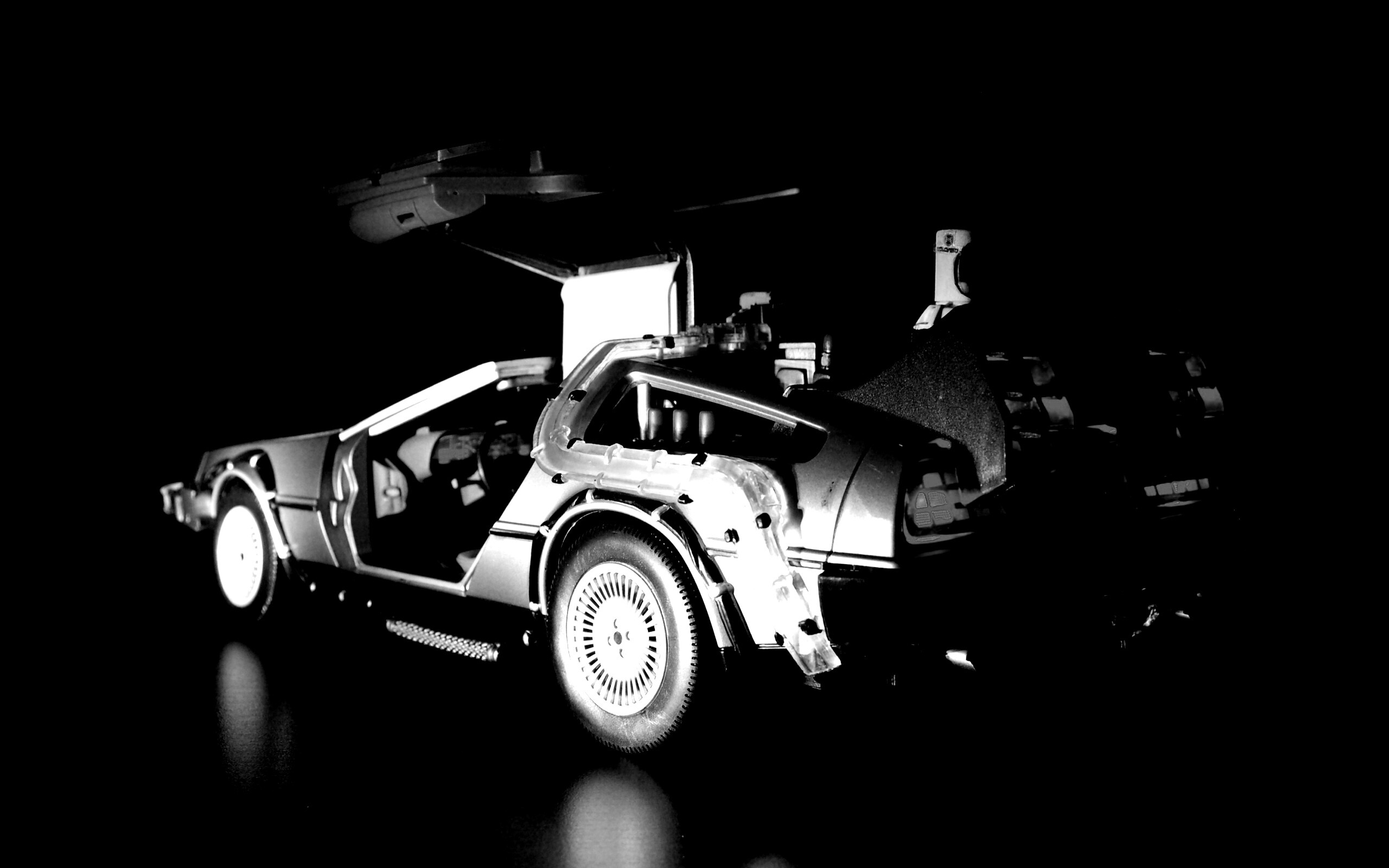 Фигурка делореана обои