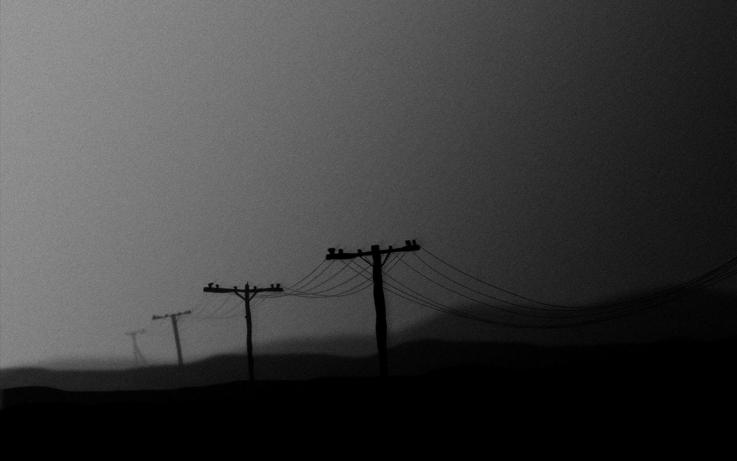 Столбы в тумане обои