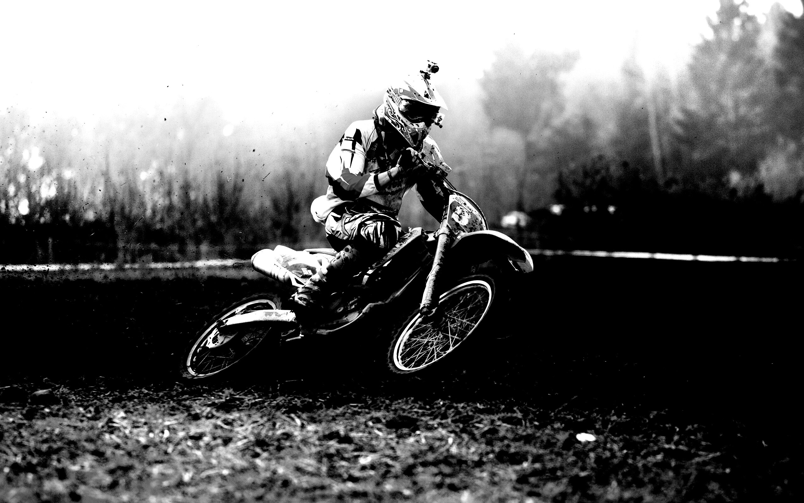 Зрелищное ралли на мотоциклах обои