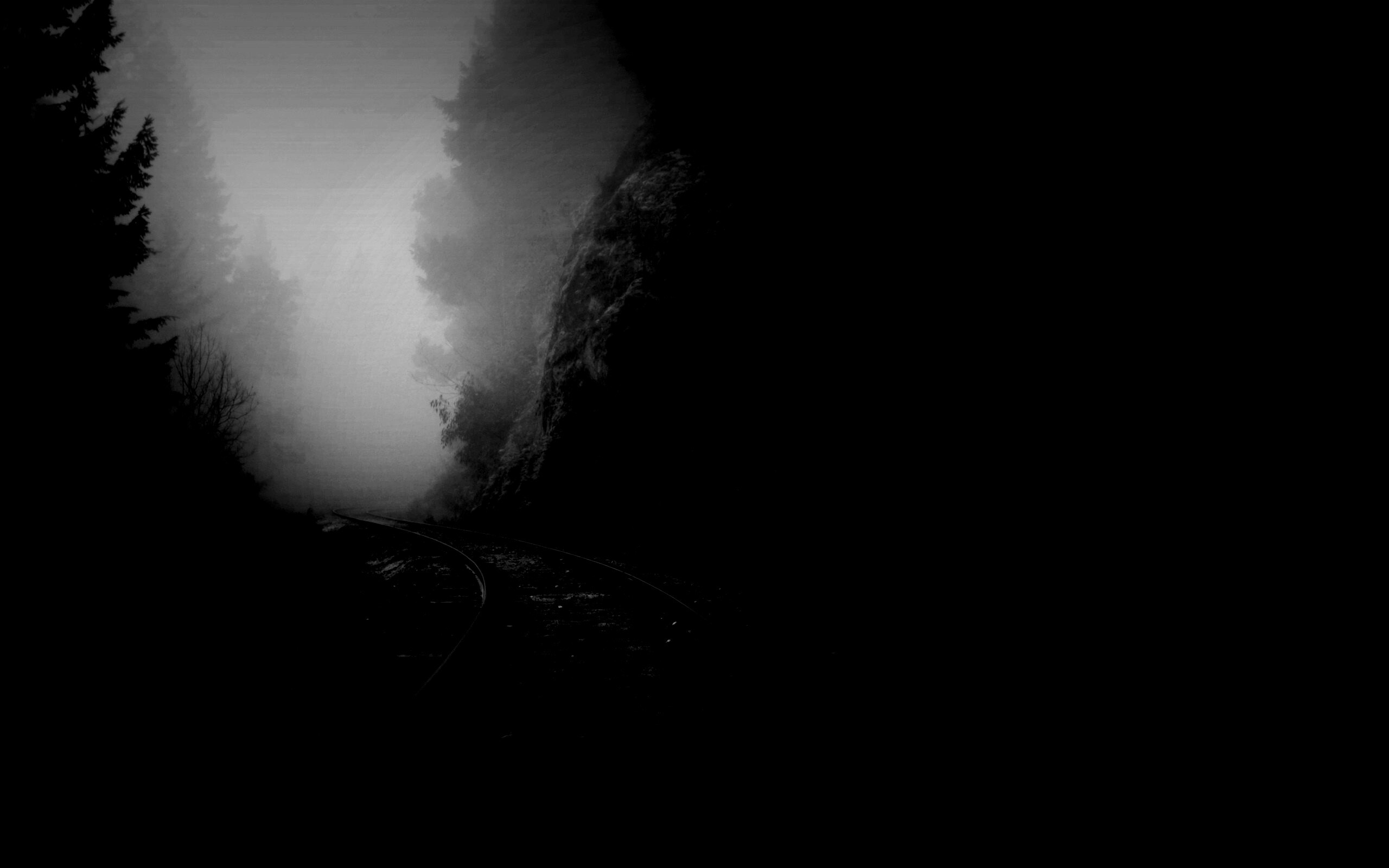 Рельсы уходя в туман обои