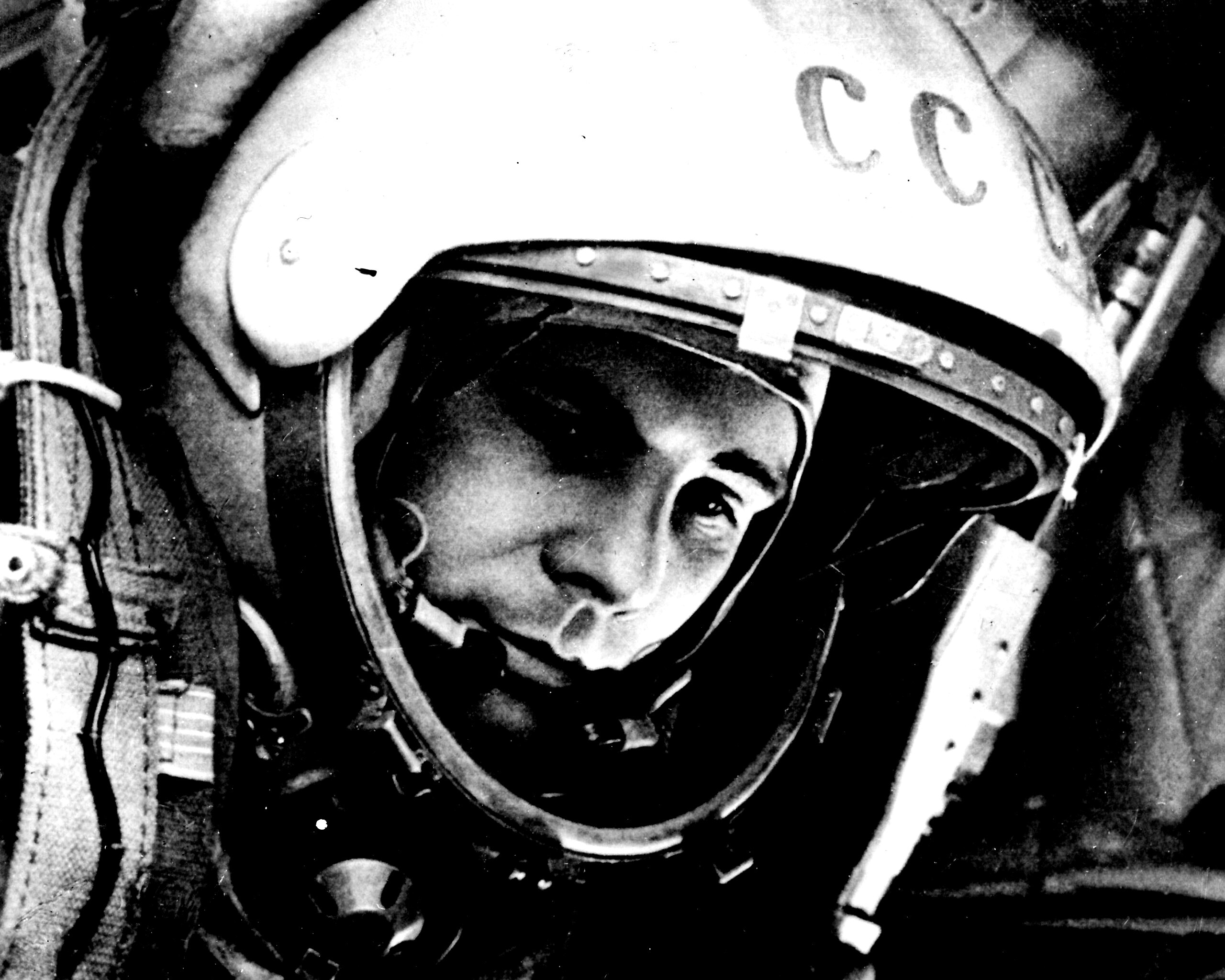 Юрий Алексеевич Гагарин обои