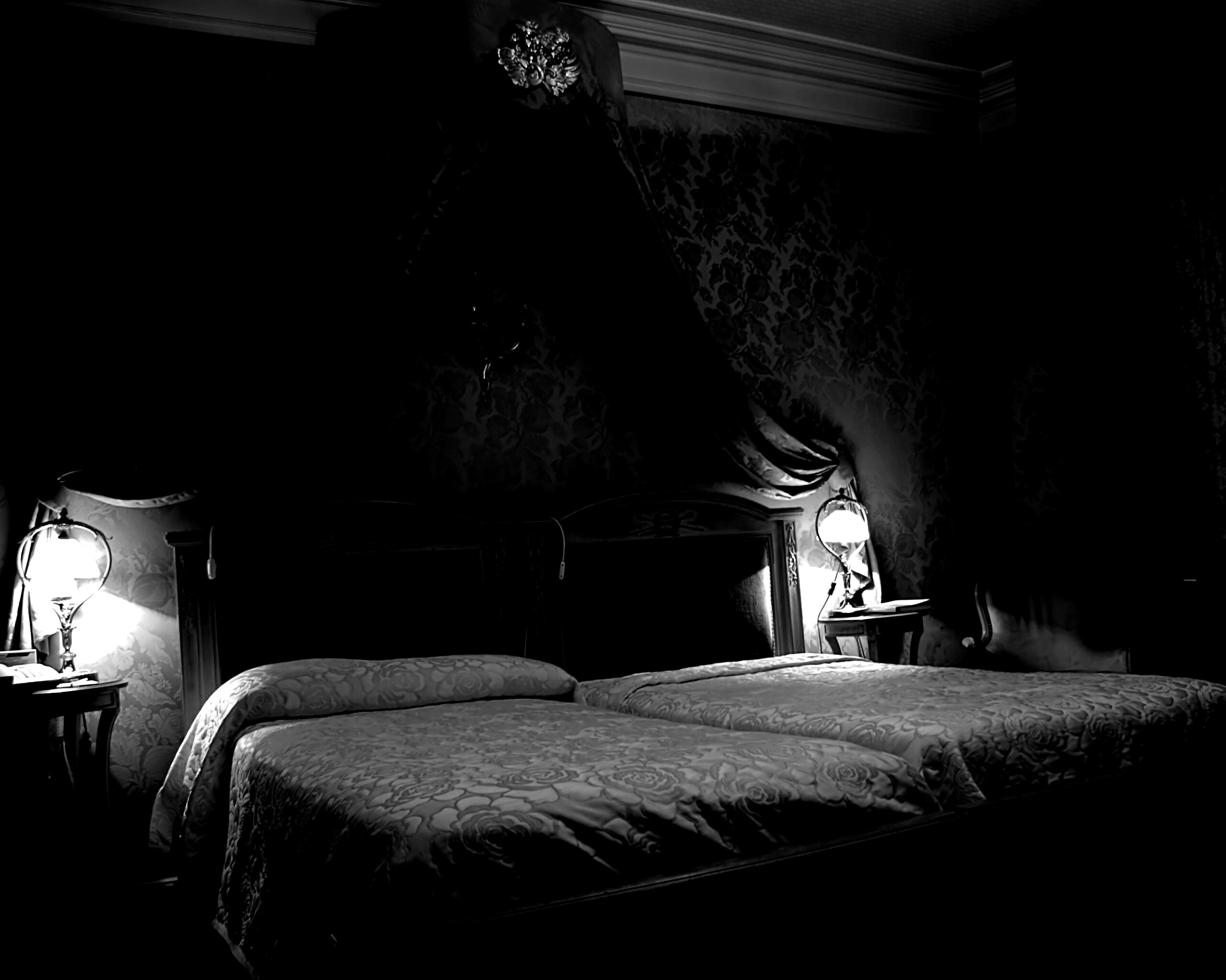 Спальня обои