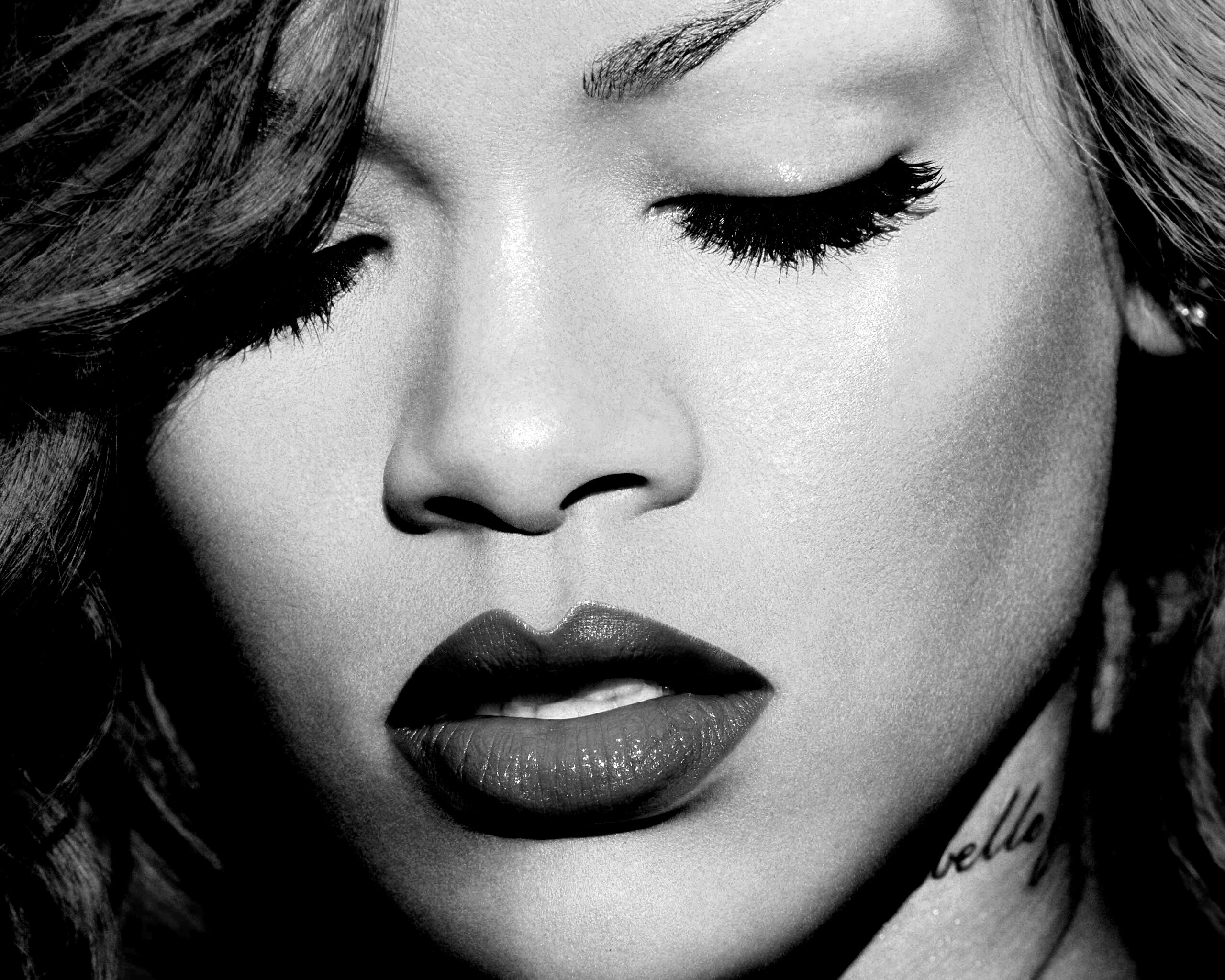 Рианна обои