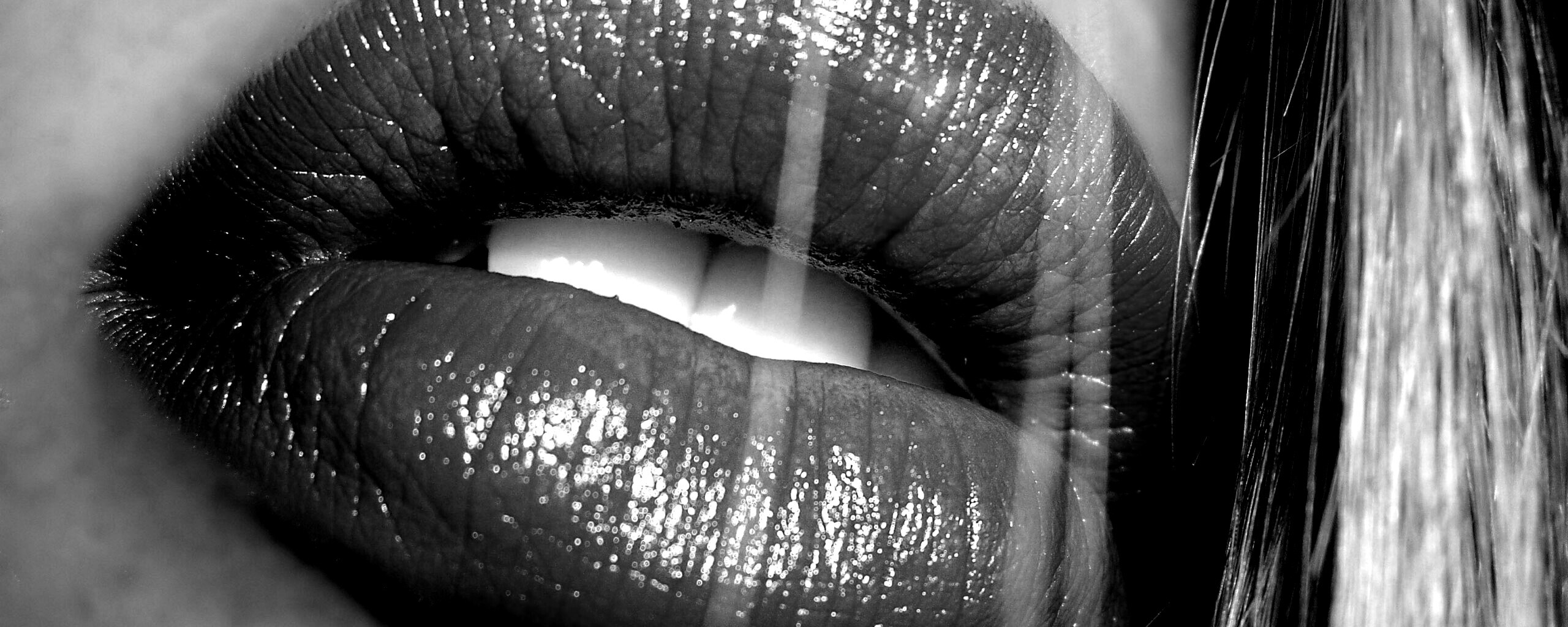 Сочные губы обои