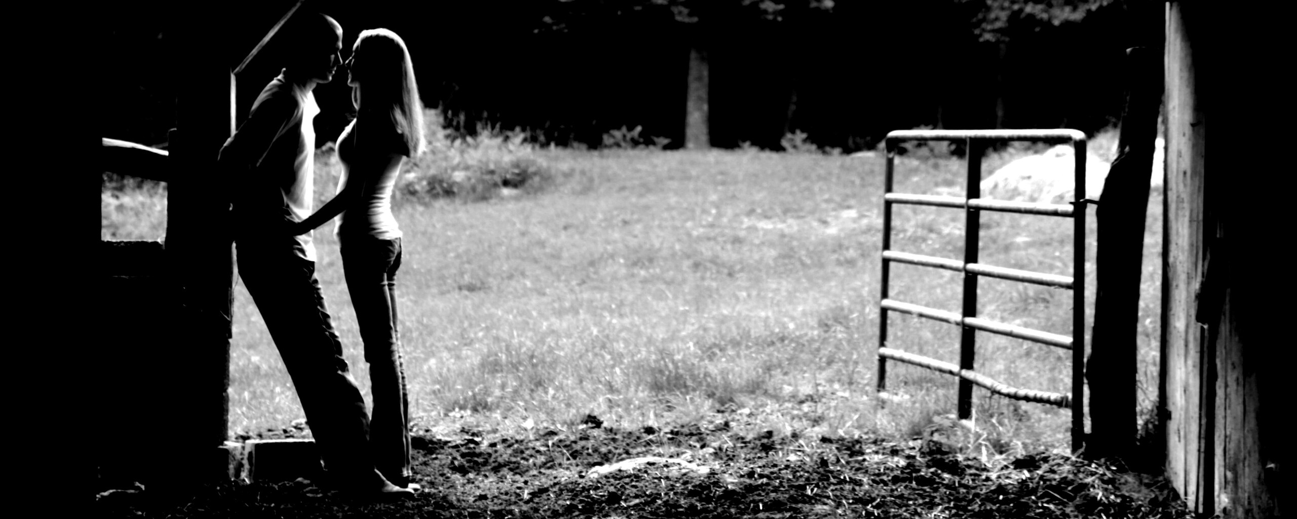 Любовь на природе обои