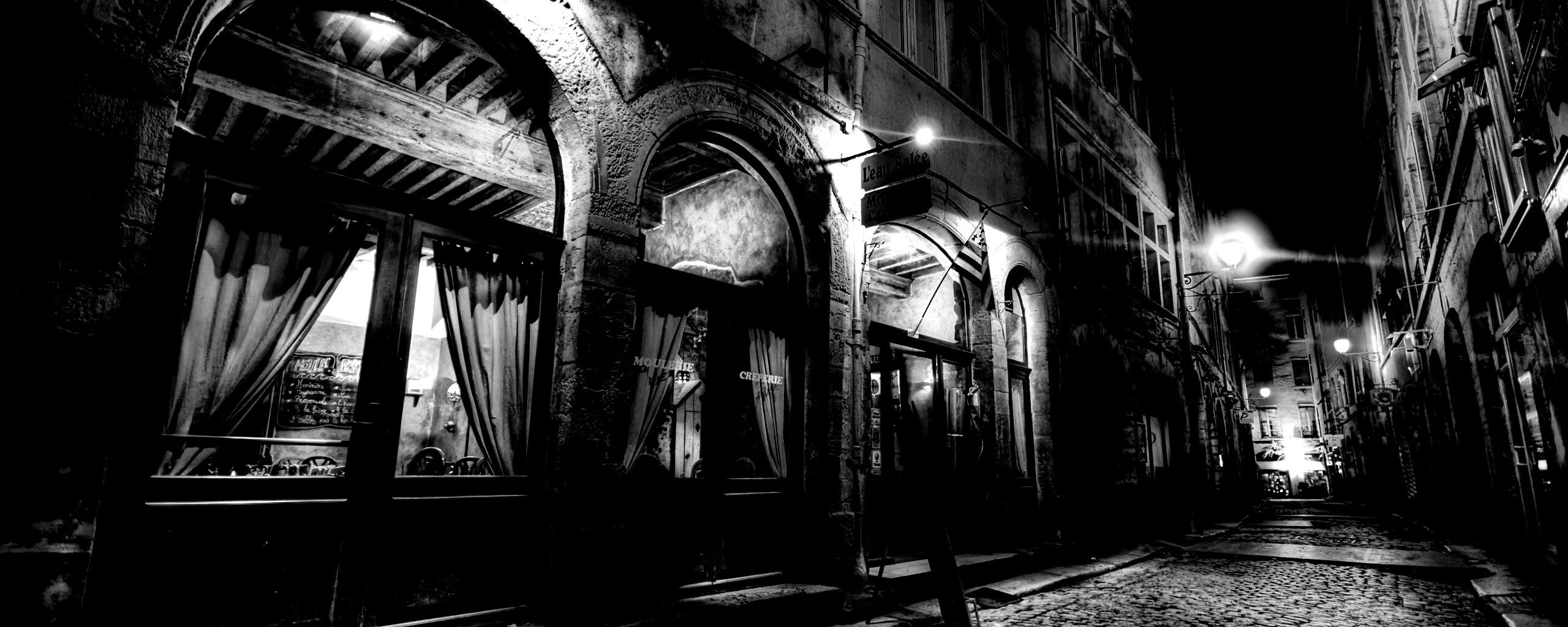 Ночная улочка обои