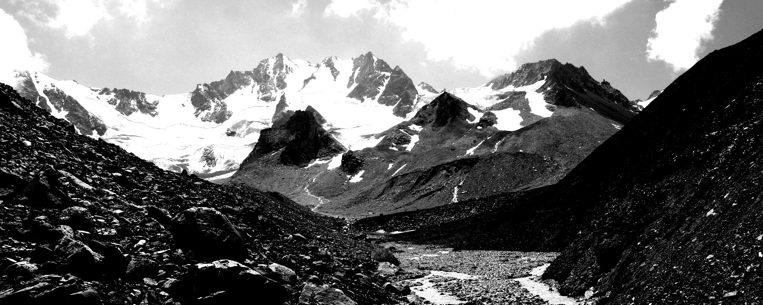 Горный пейзаж обои