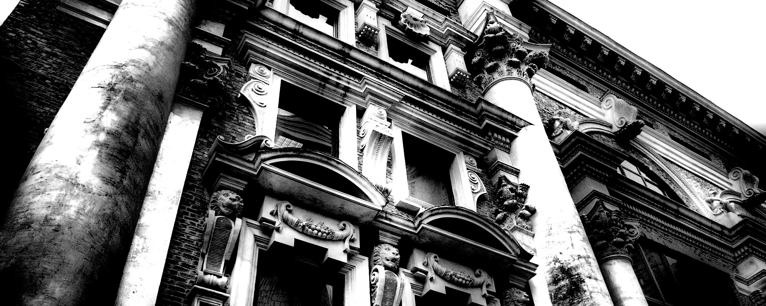 Старое здание обои