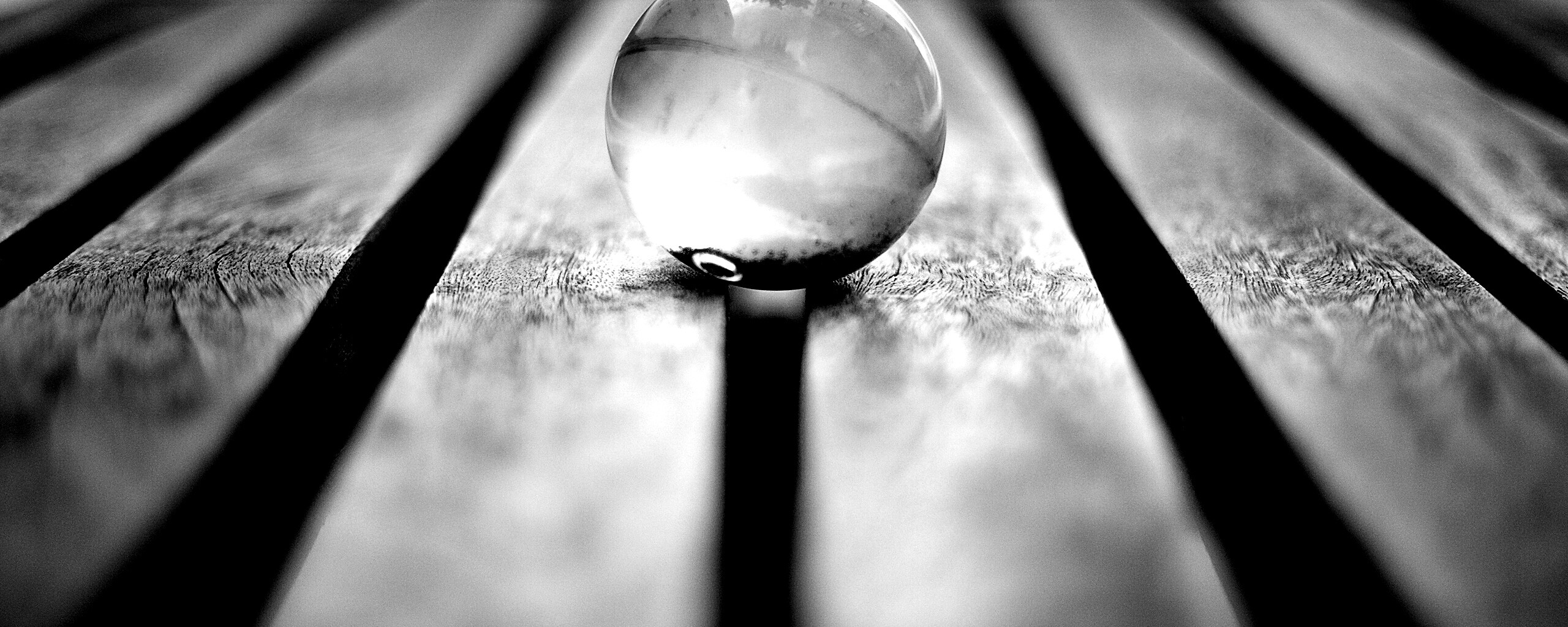 Стеклянный шарик обои