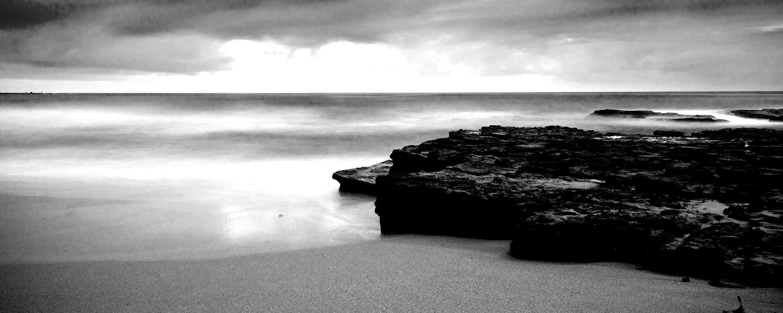 На берегу обои