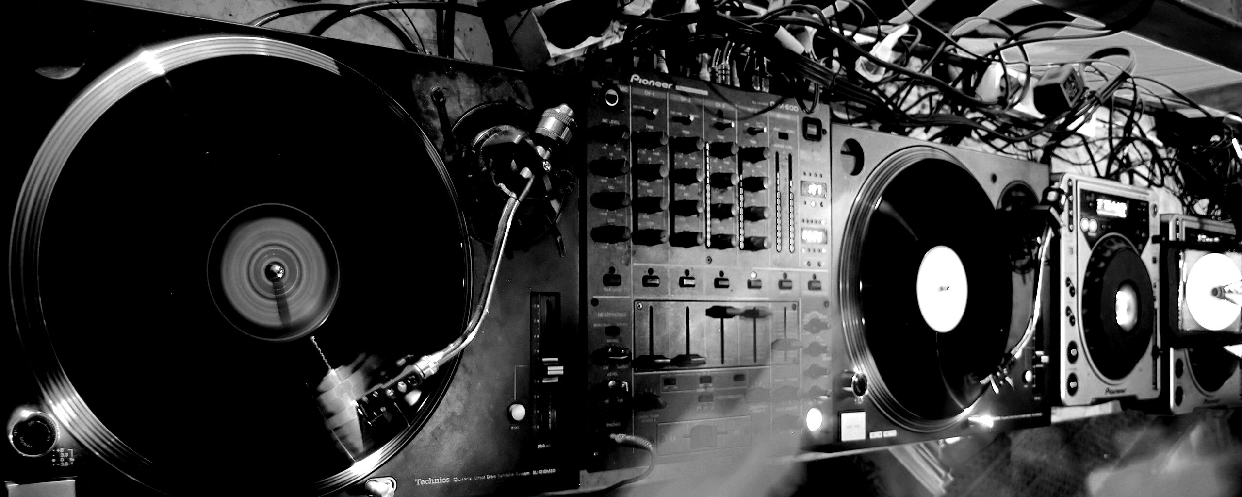 Диджейский пульт обои