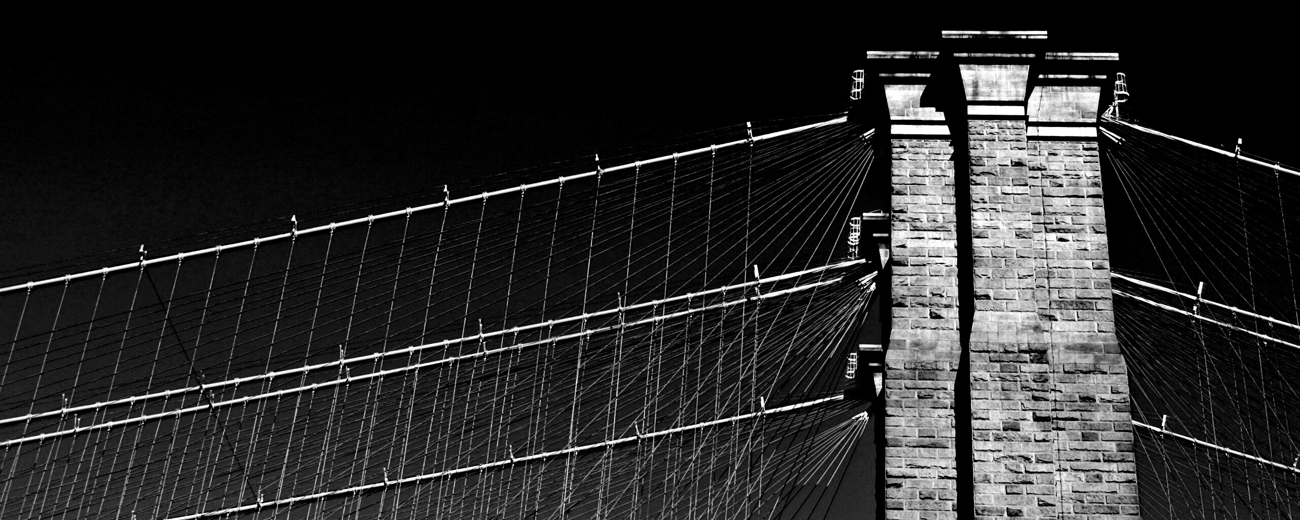 Одна из арок Бруклинского Моста обои