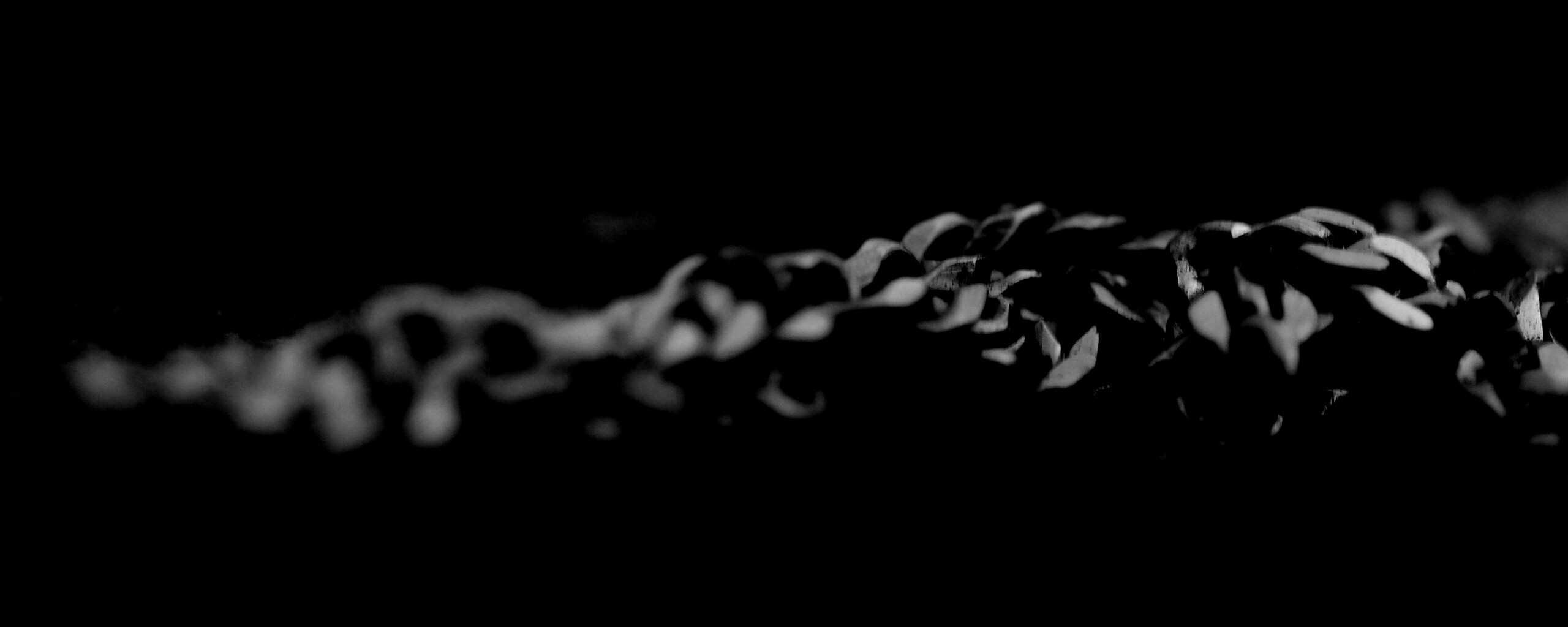 Старая золотая цепь обои