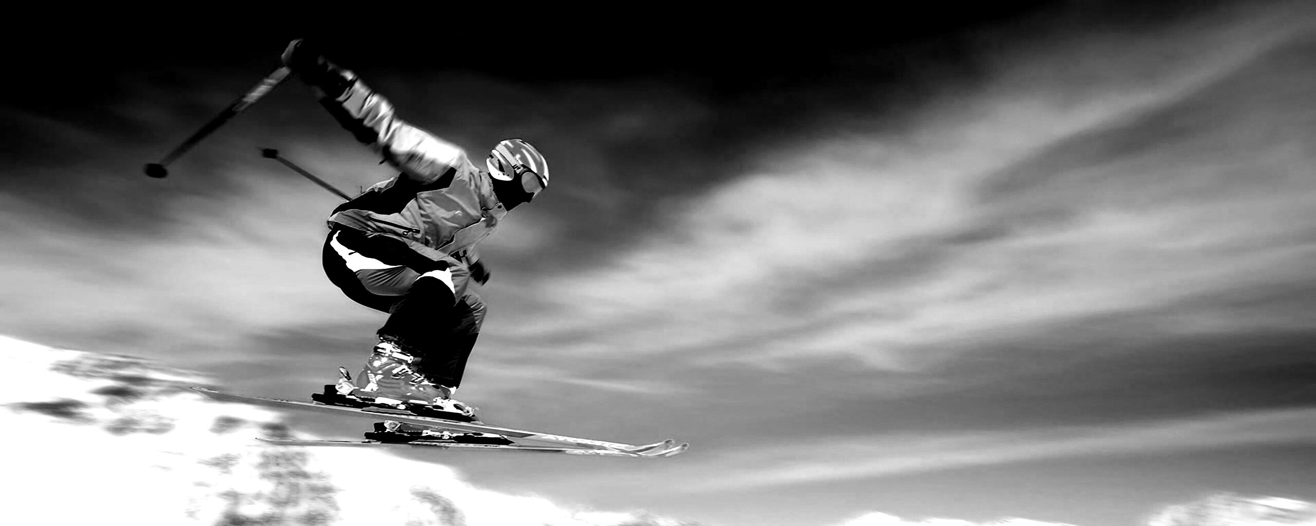 Лыжник в прыжке обои