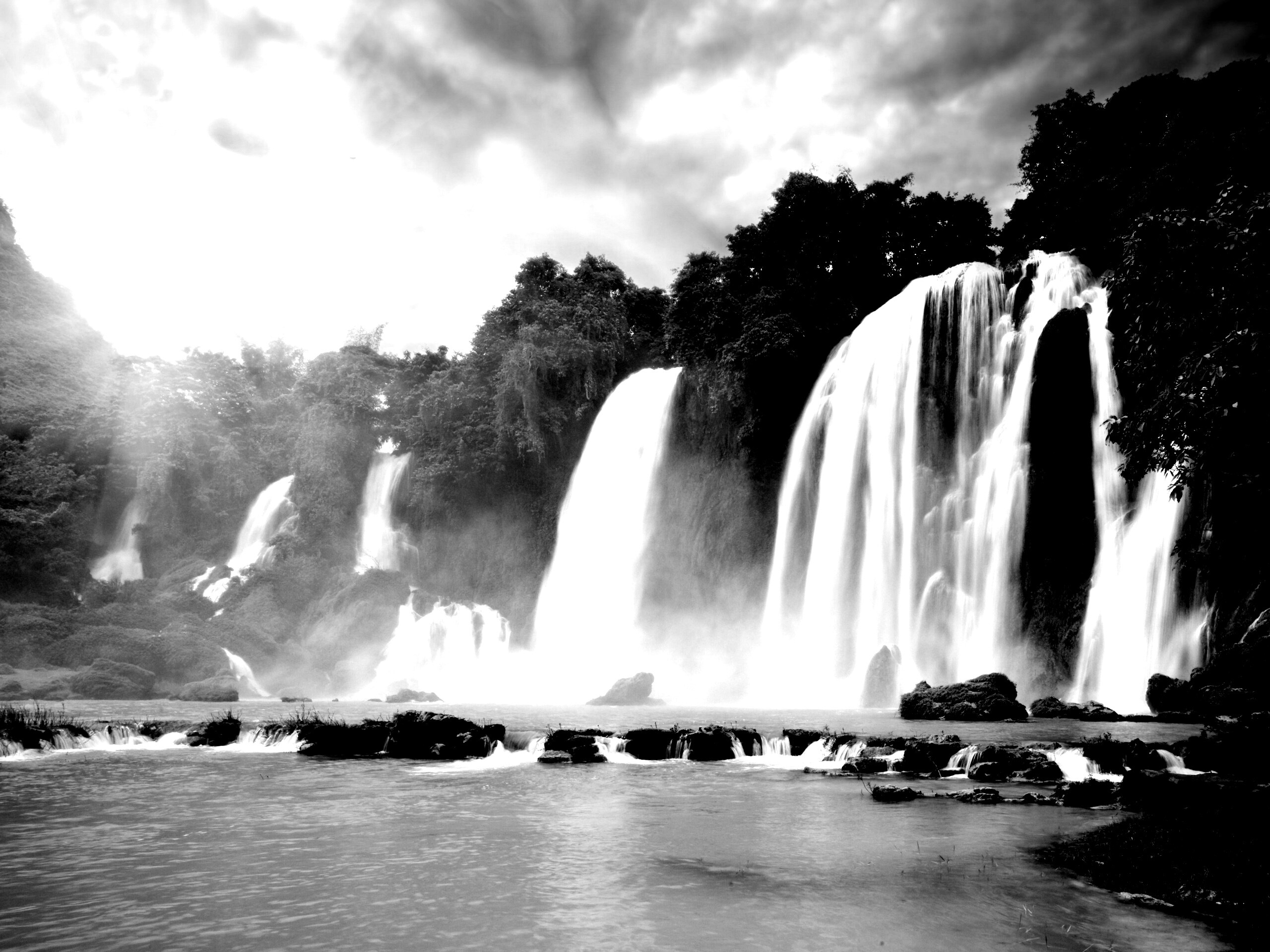 Водопады в джунглях обои