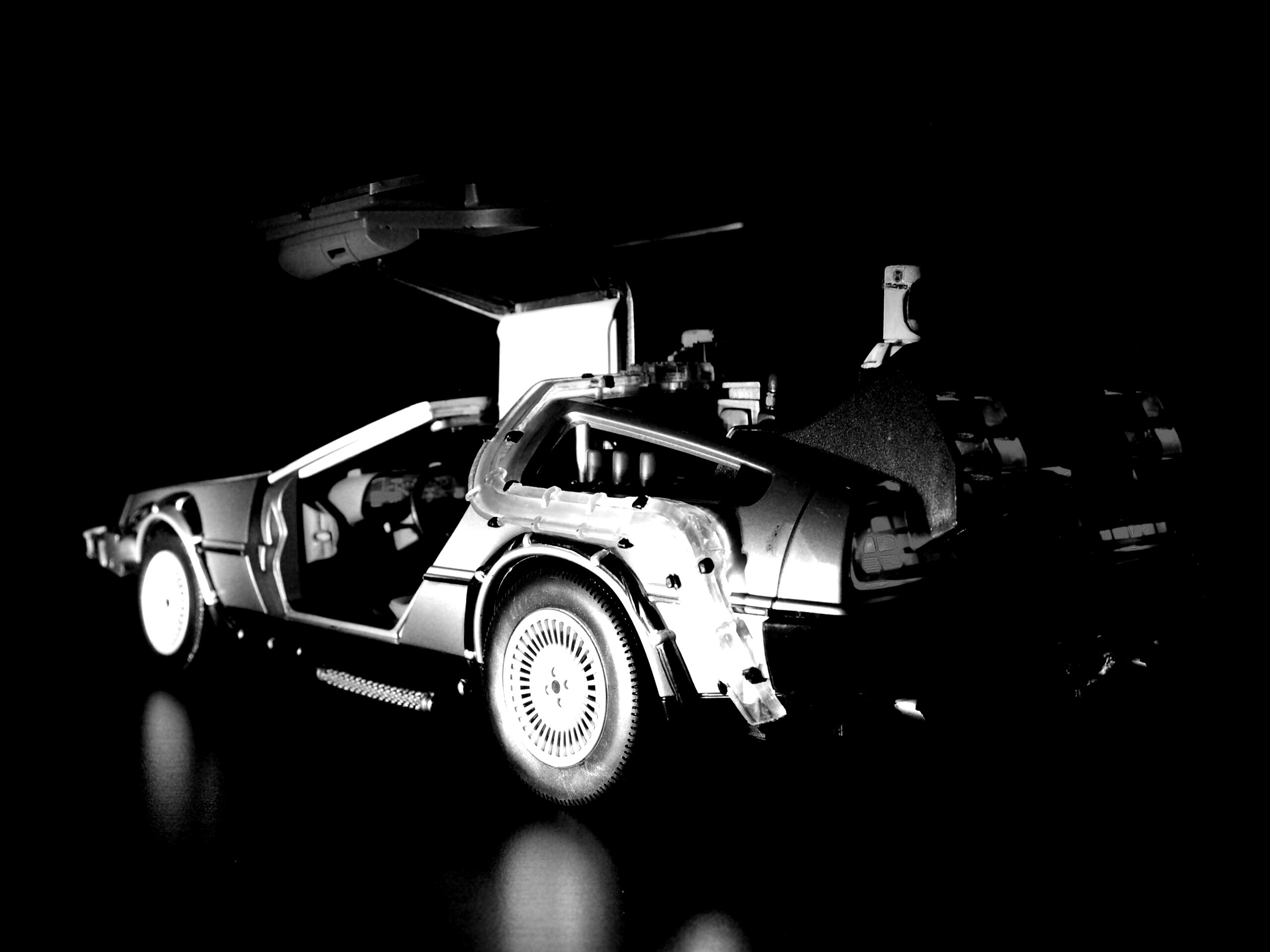 Фигурка делореана обои