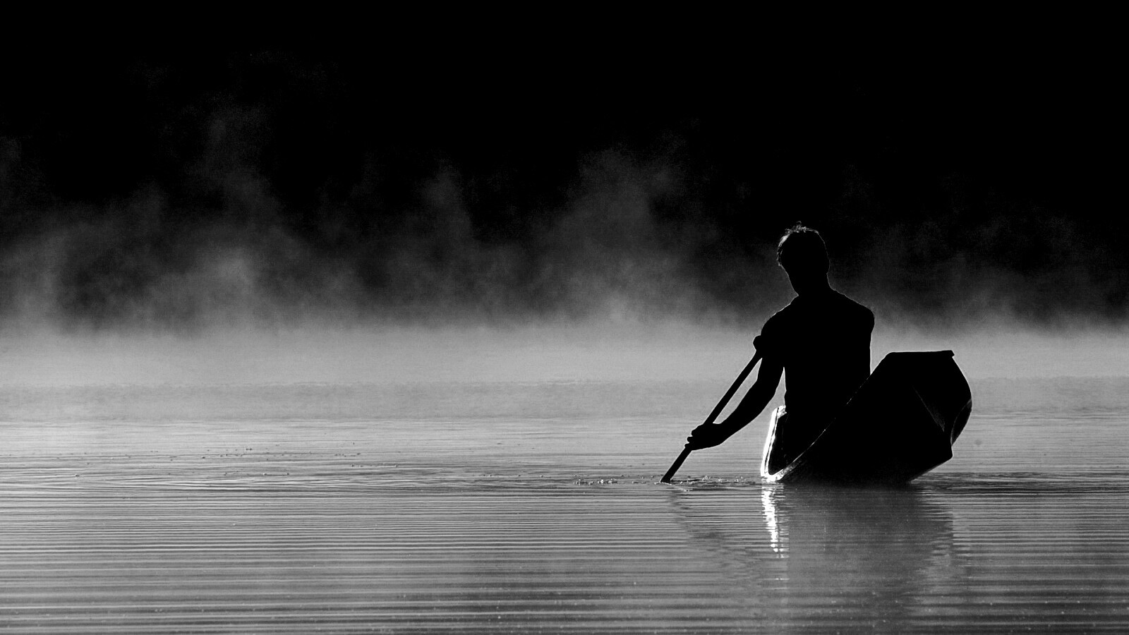 Один в лодке обои