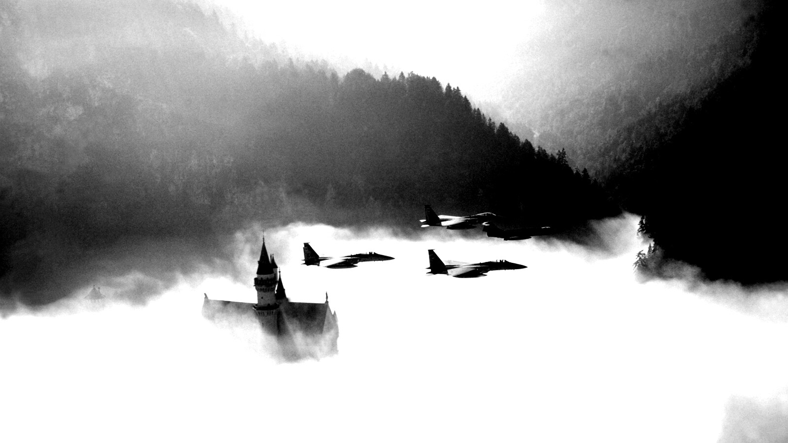 Истребители над замком обои