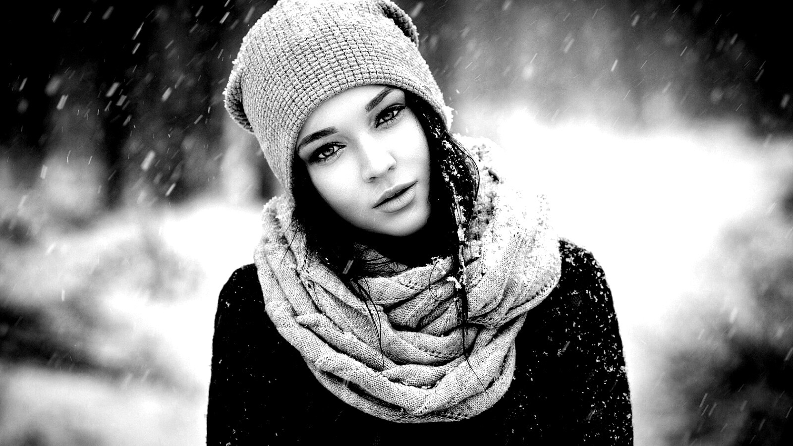 Девушка в снегопад обои