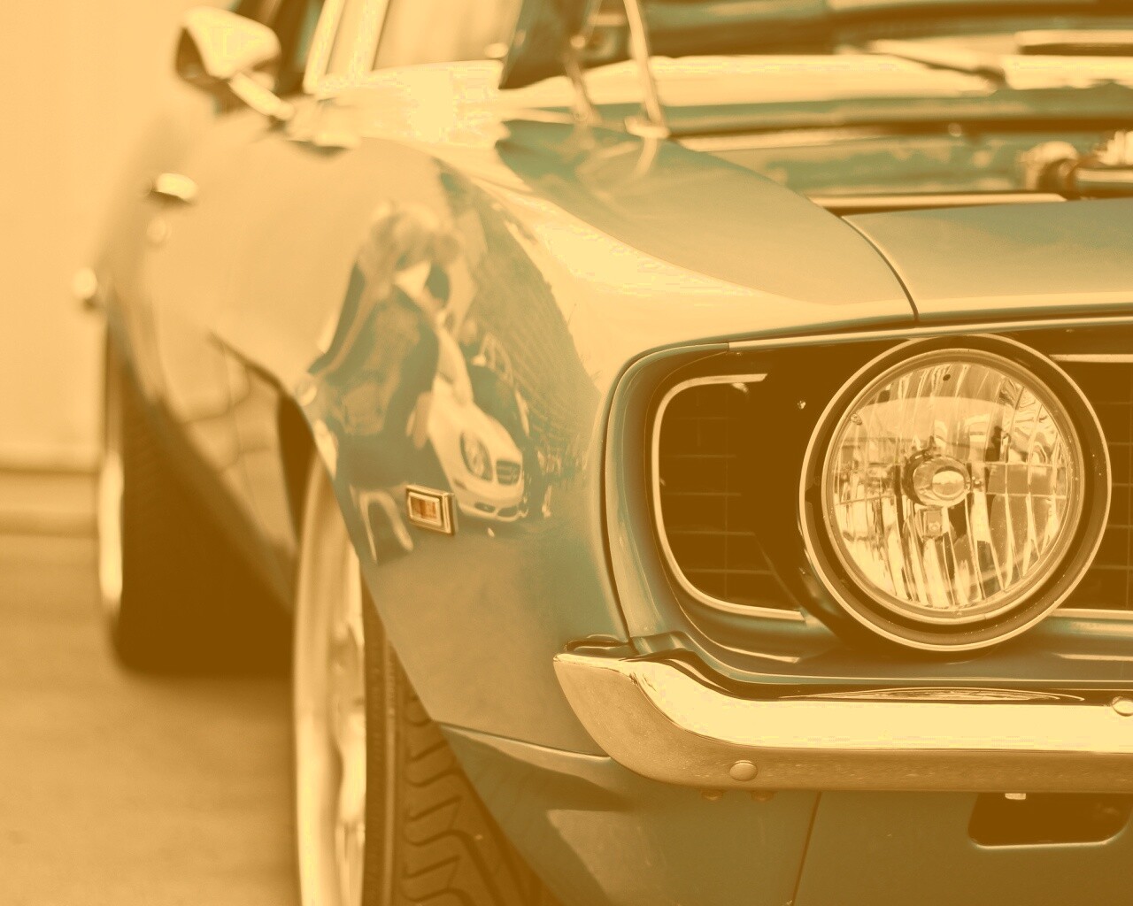 Синяя машина обои