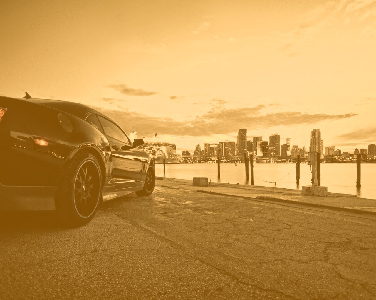 Черный спорткар обои