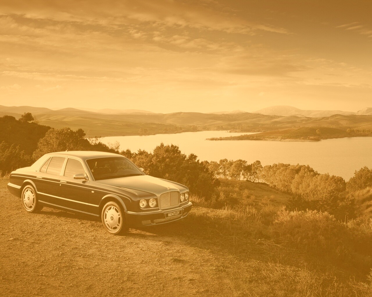 Бентли на природе обои