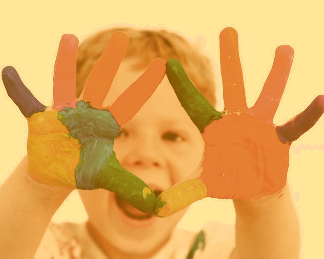 Раскрашенные руки обои