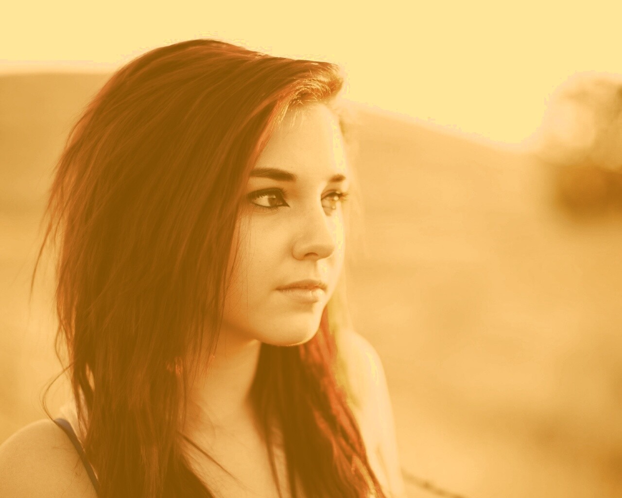 Рыженькая обои