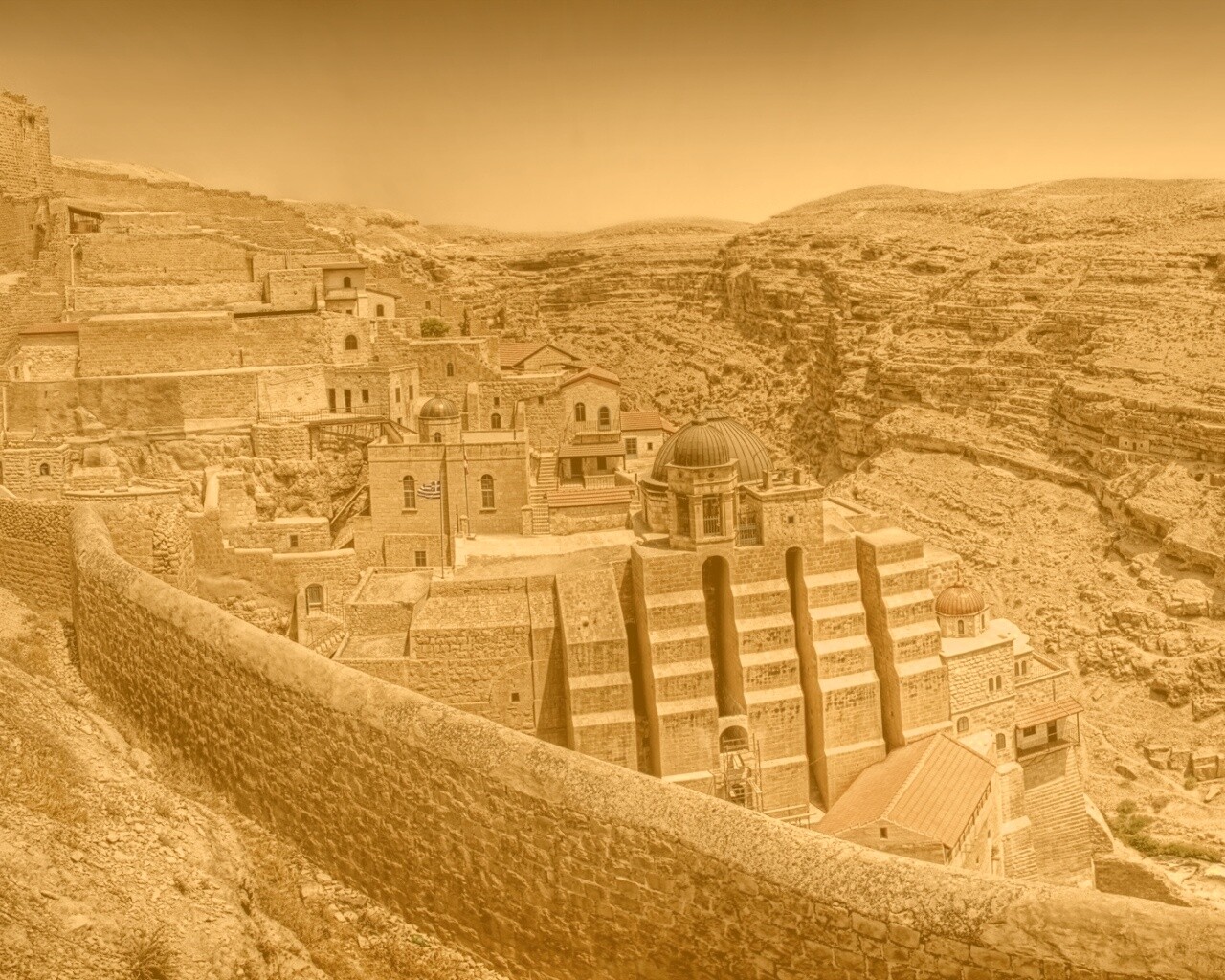 Город среди скал обои