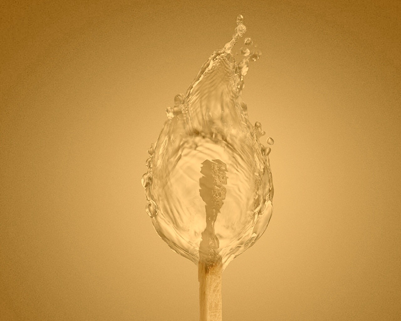 Водяное пламя спички обои