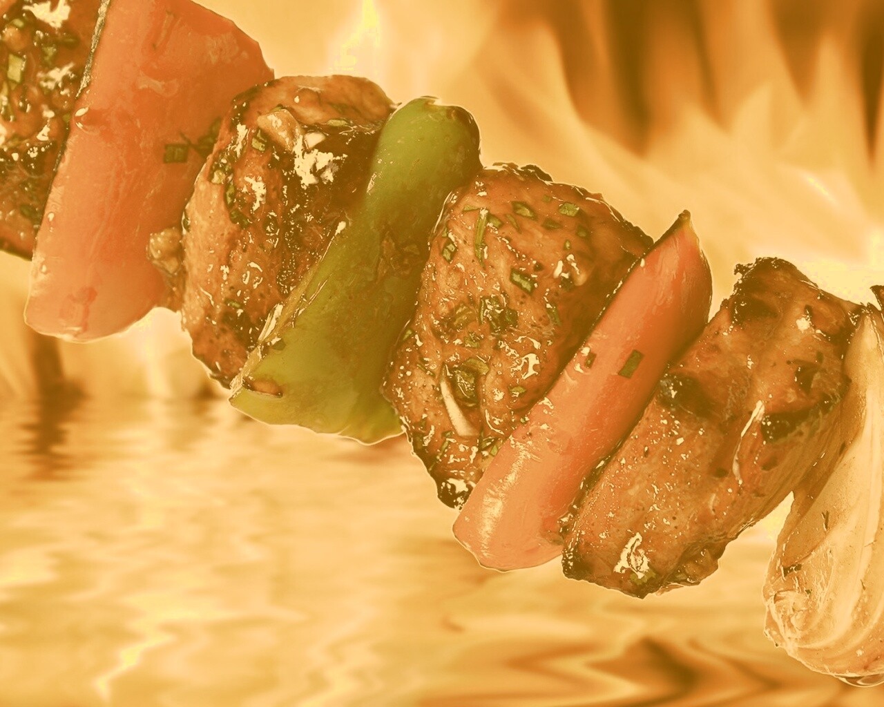 Сочный шашлычок обои