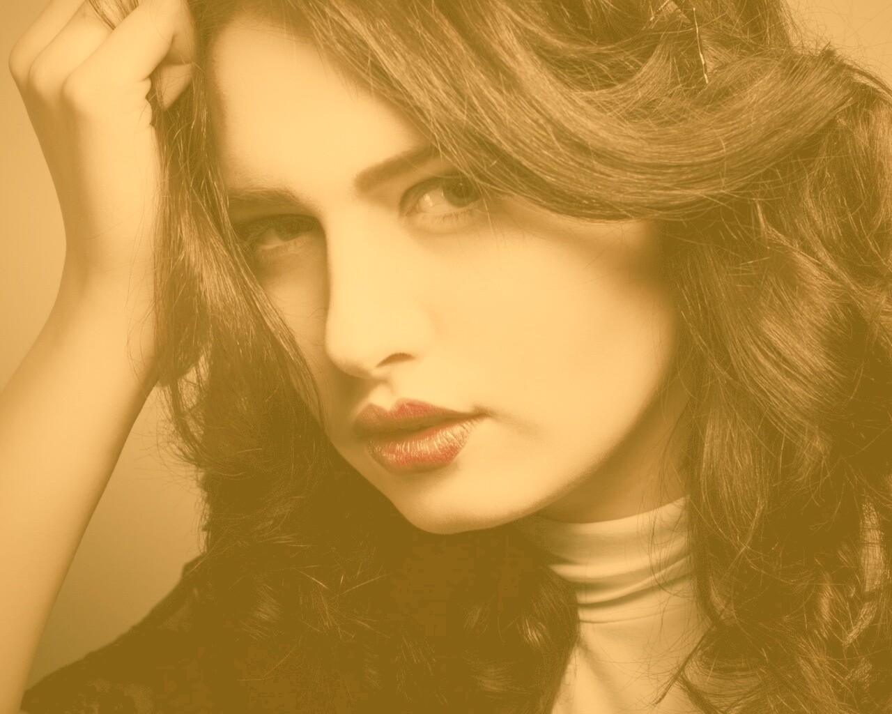 Модель с отличным макияжем обои