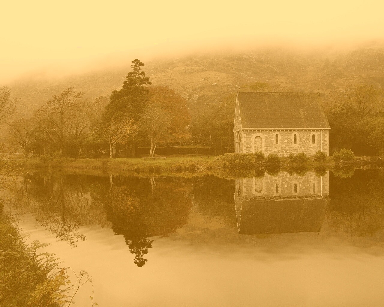 Живописный дом обои