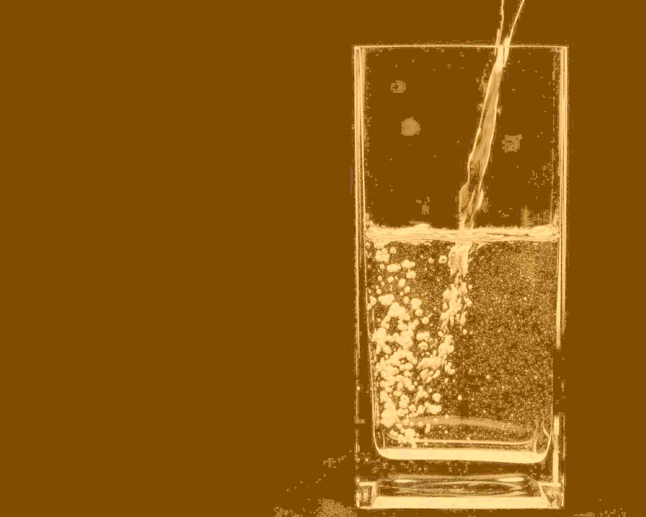 Вода в стакане обои