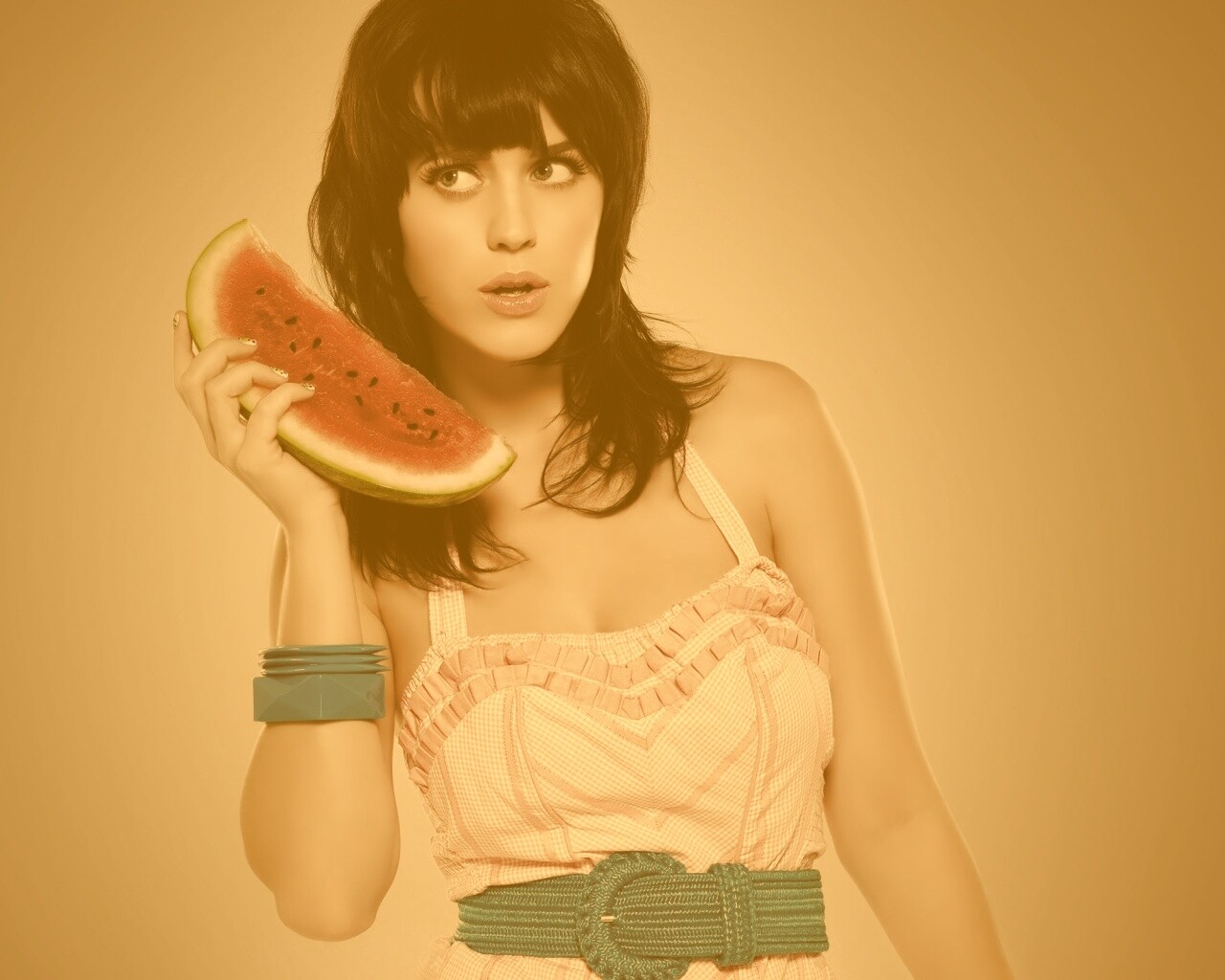 Кэти Пэри и арбуз обои