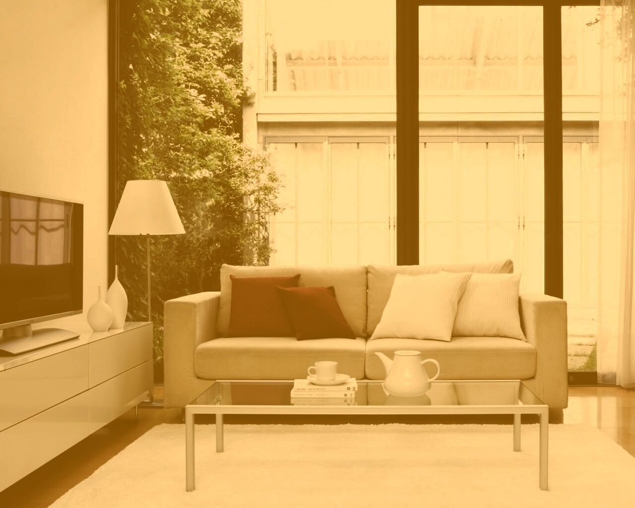 Комната с диваном и телевизором обои