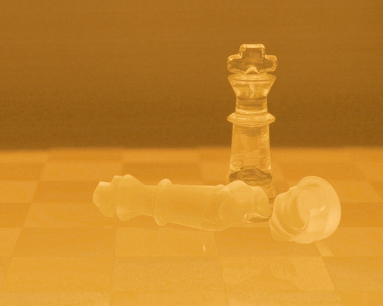 Две шахматных фигуры обои