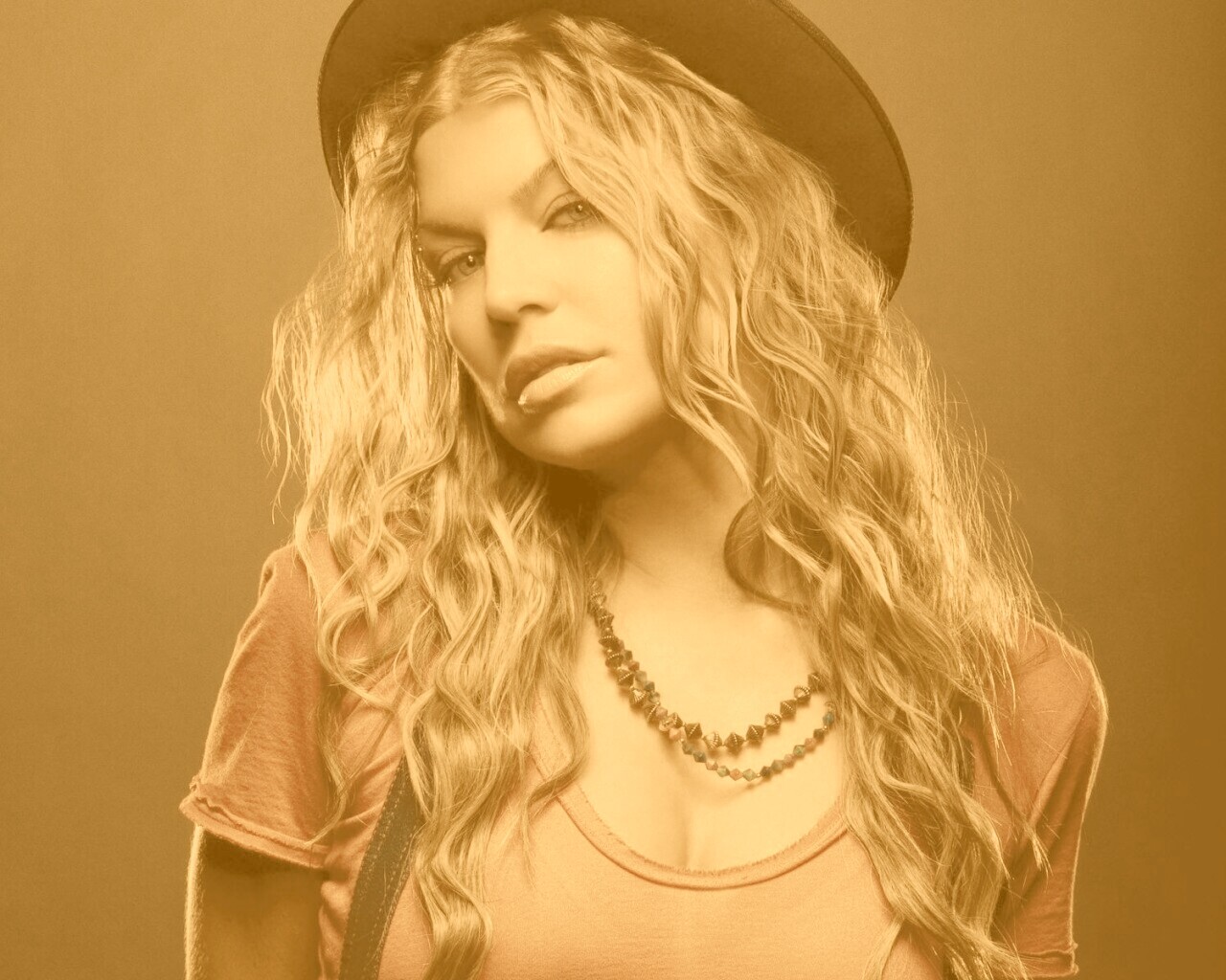 Фёрги  обои