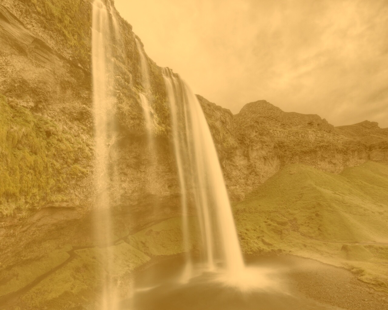 Нарисованный водопад обои