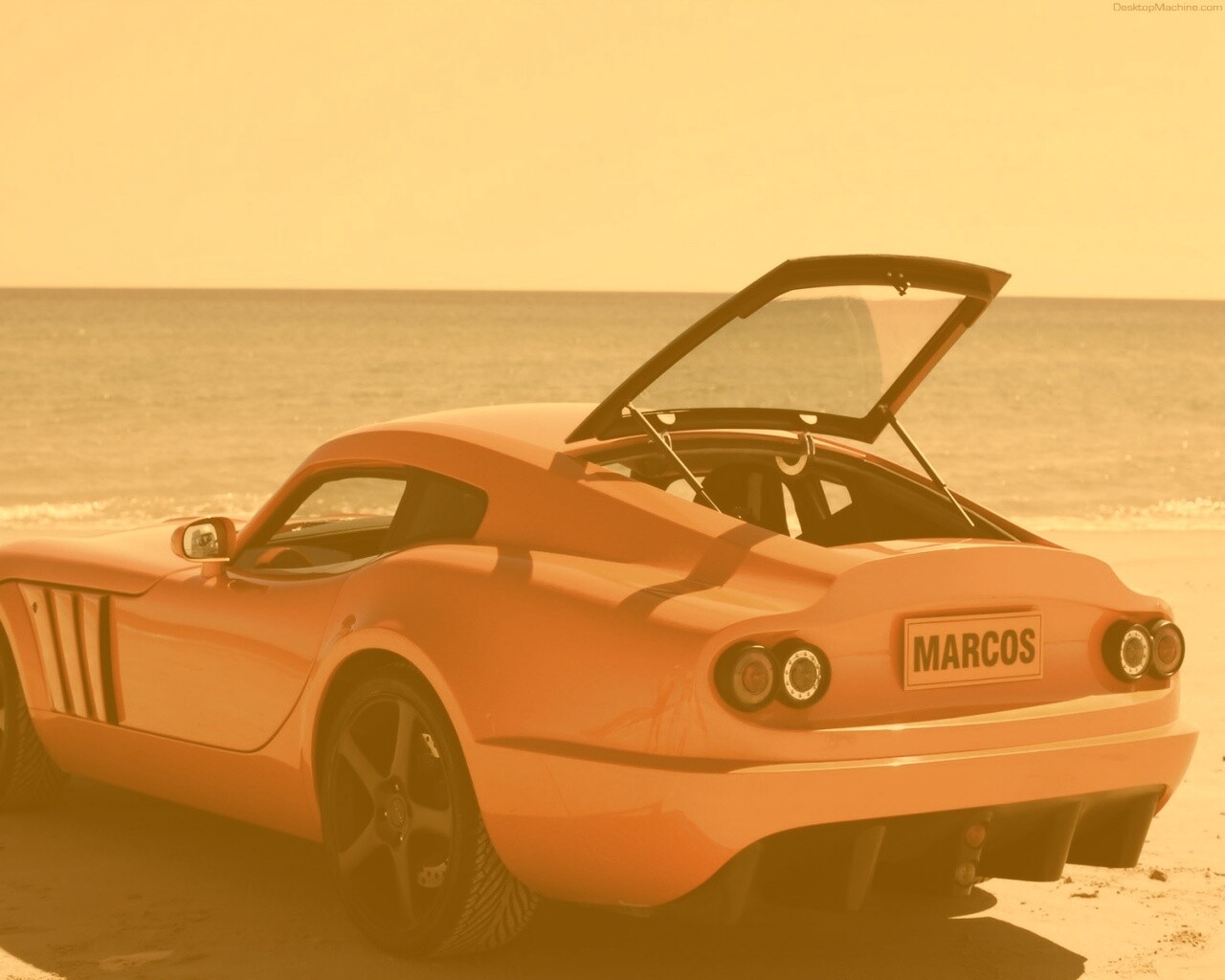 Marcos на пляже обои