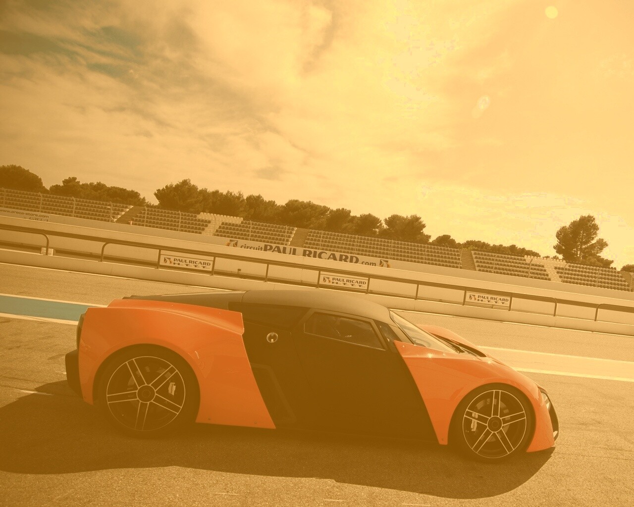 Marussia на треке обои