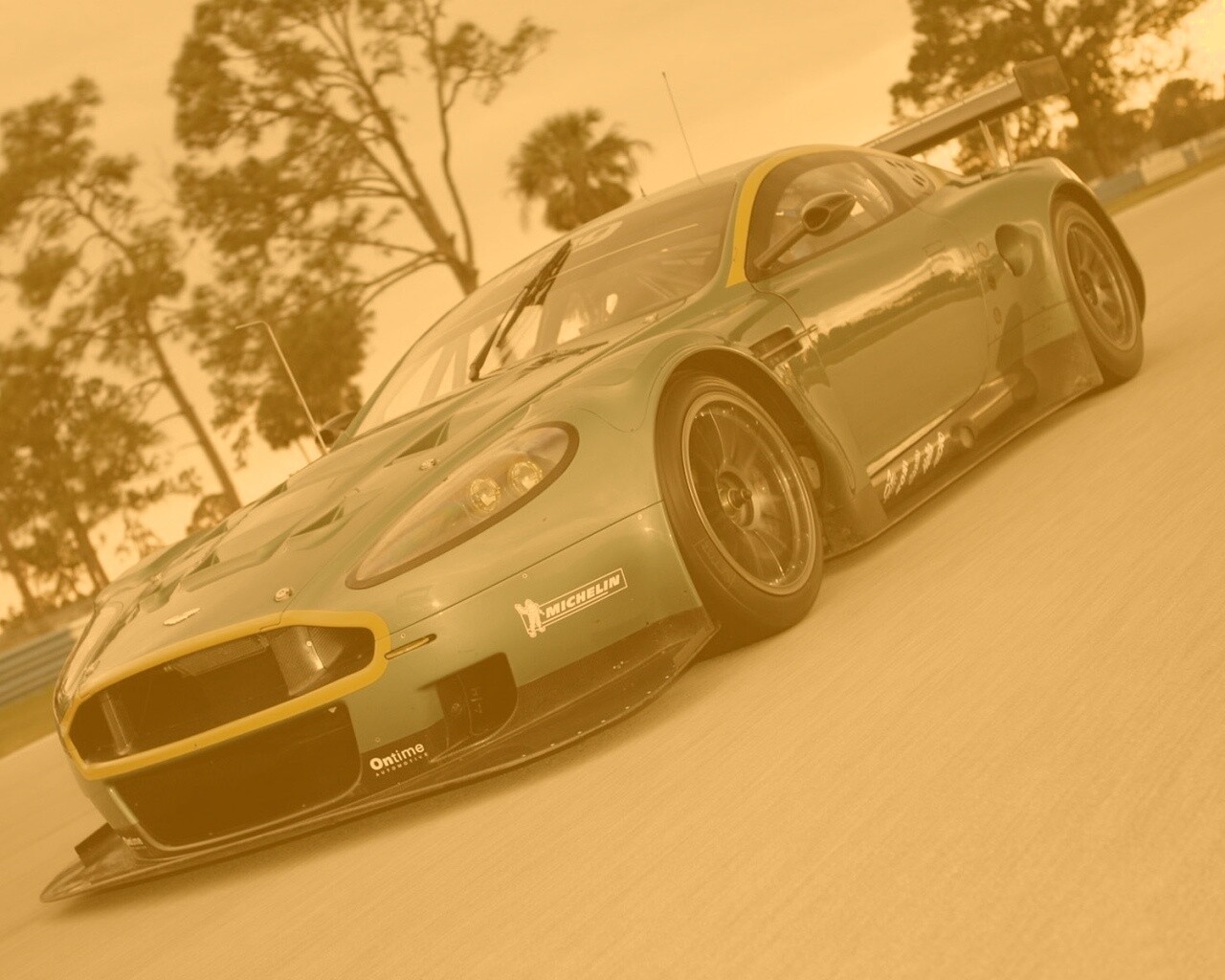 Aston Martin обои