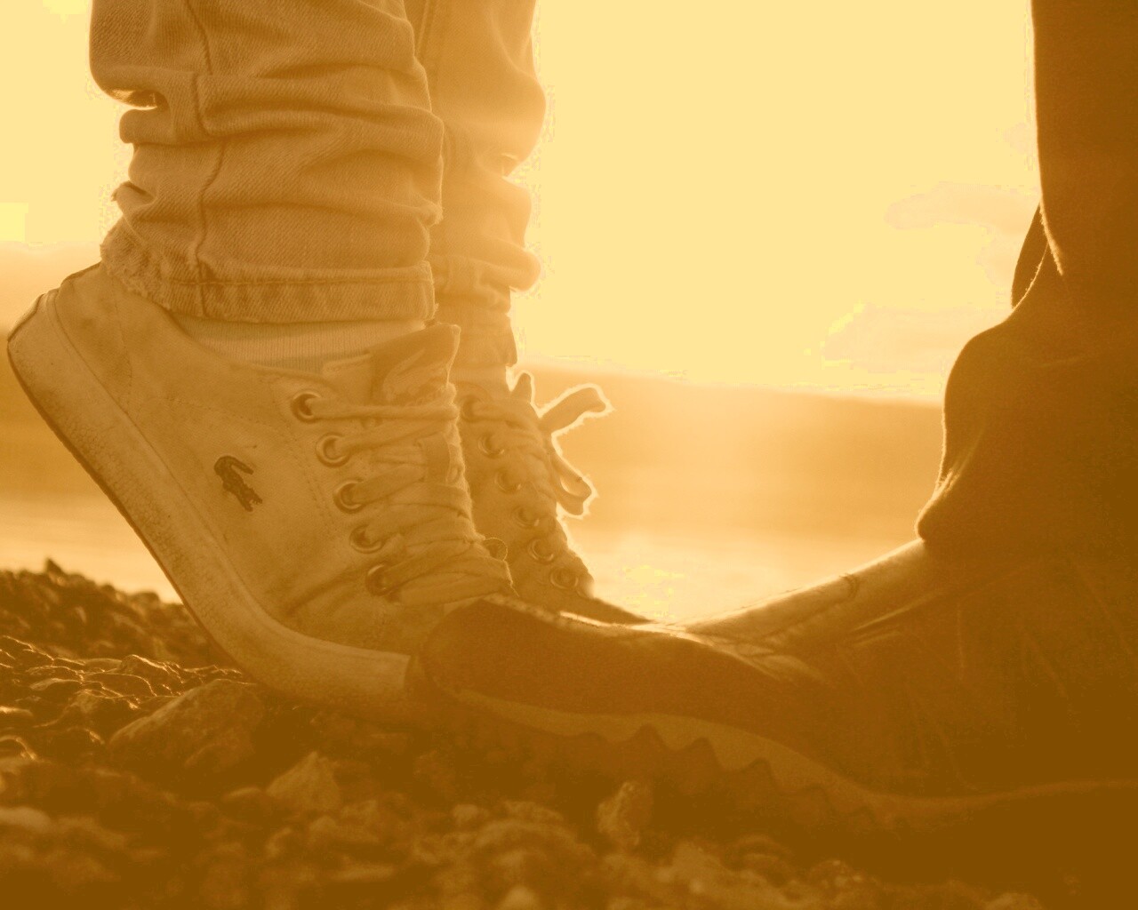 Поцелуй на цыпочках обои