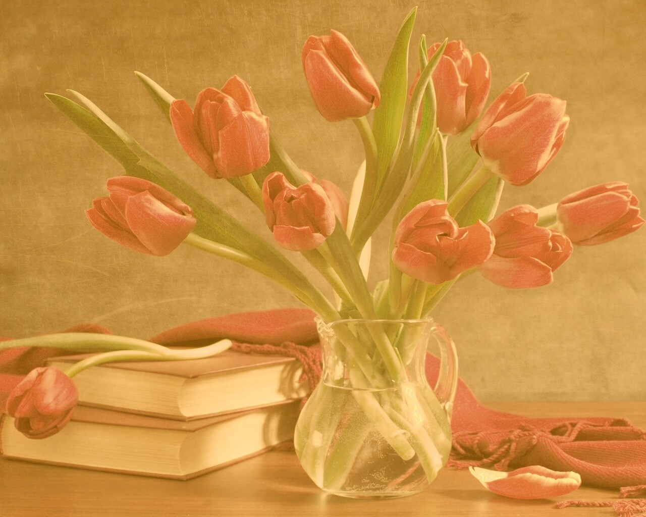 Букет красных тюльпанов обои