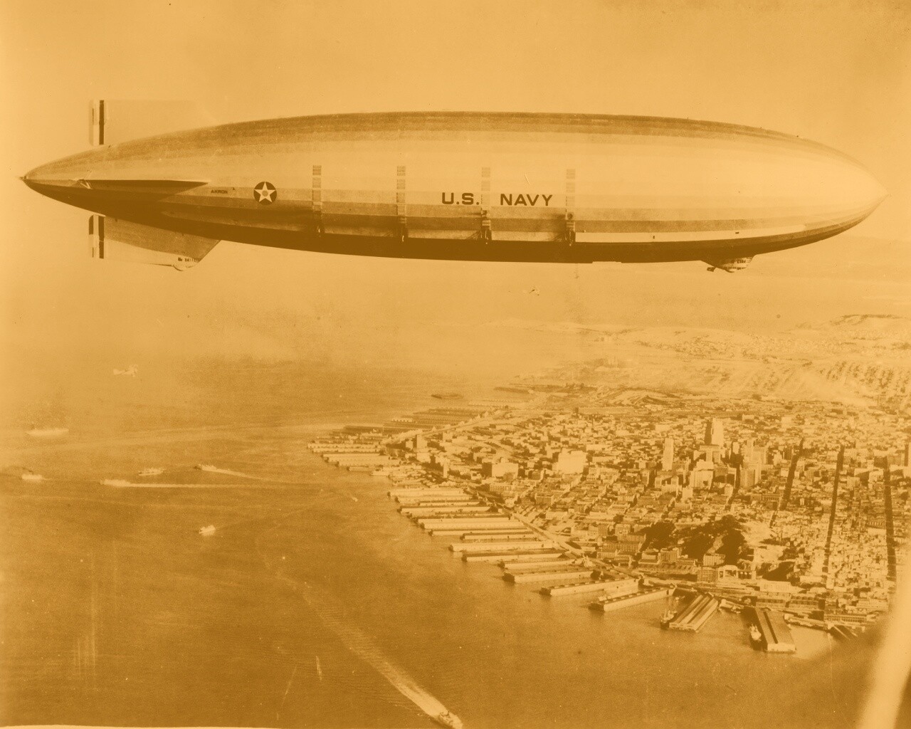 Дерижабль обои