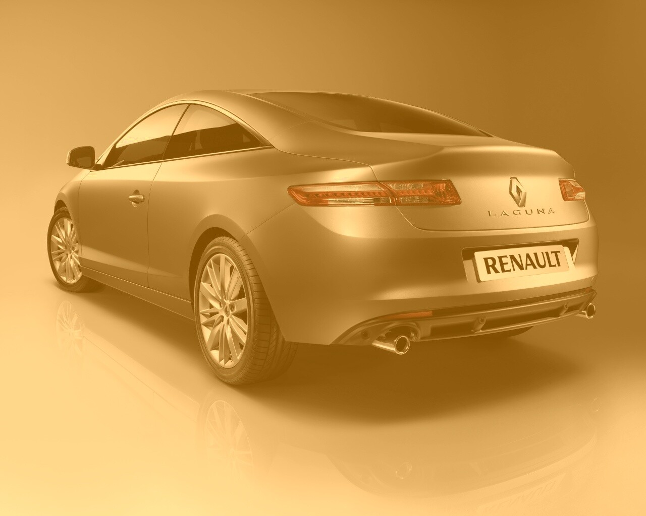 Рено Лагуна: вид сзади обои