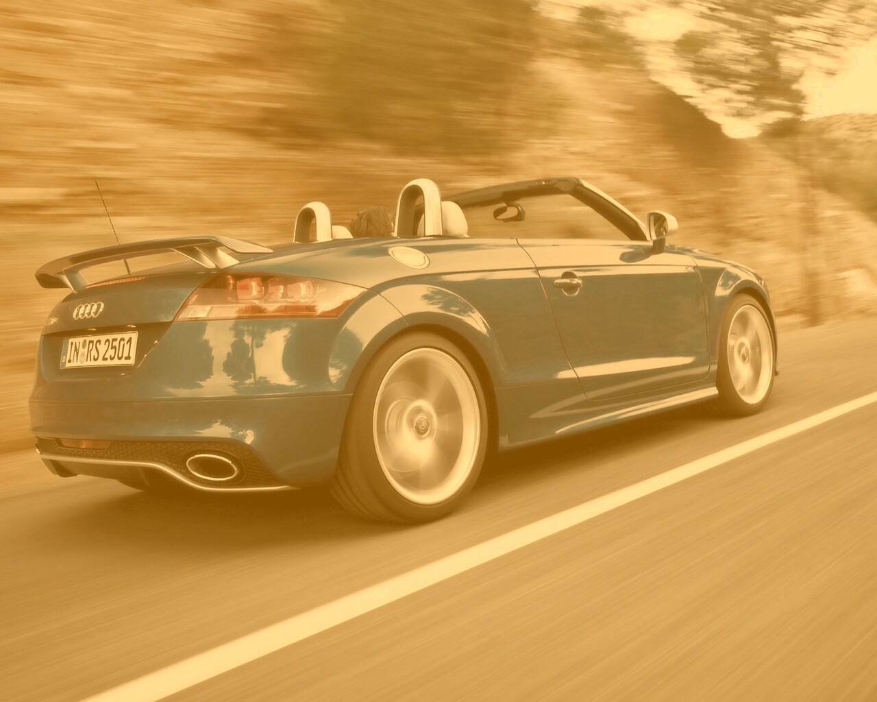 Синий кабриолет Audi обои